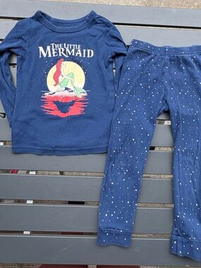 Gap x Disney’s little mermaid pajamas